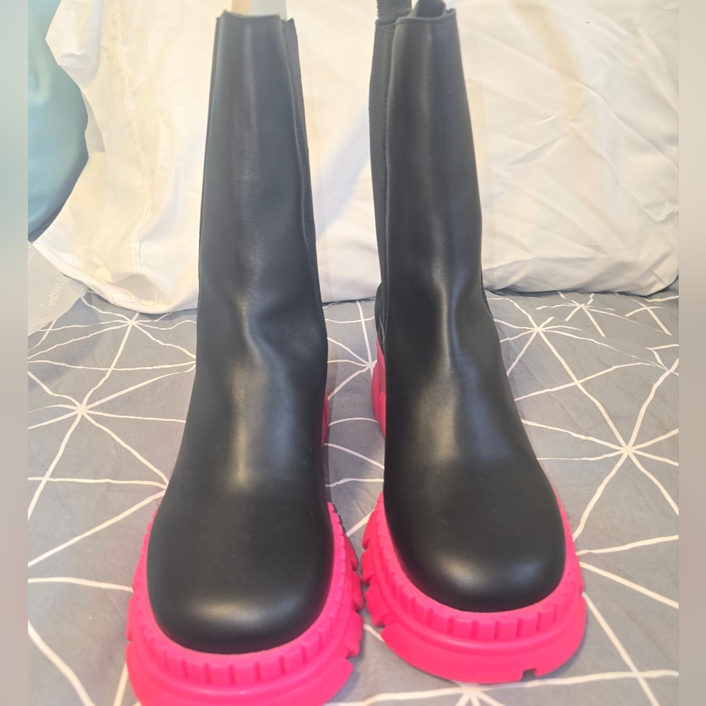 LINTERVALLE RICO BOOTS